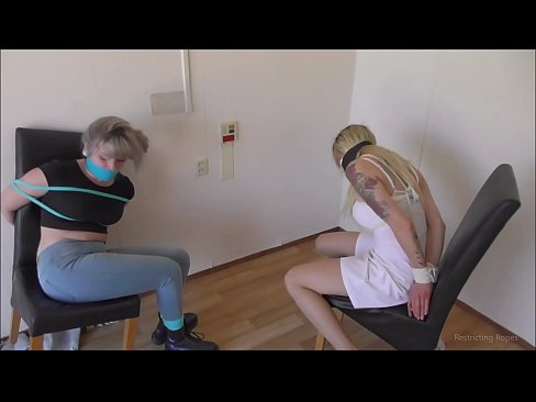 ❤️ Avhengig / bundet opp og kneblet / jente i nød ️❌ Hjemmelaget porno på porno no.xxxdeutschepornos.ru ❤