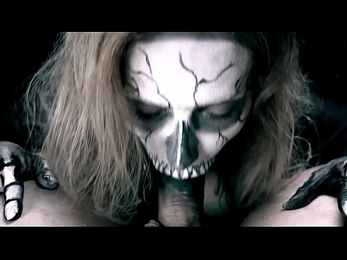 ❤️ Demon jente suger kuk med sin svarte munn og svelger cum. ️❌ Hjemmelaget porno på porno no.xxxdeutschepornos.ru ❤